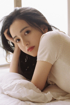 美女光屁股